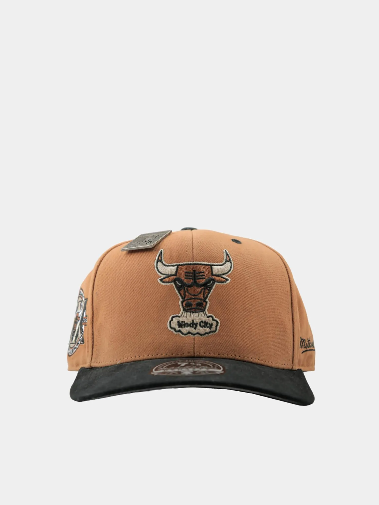 Mitchell & Ness Chicago Bulls Desert Storm Fitted Hat - Wheat