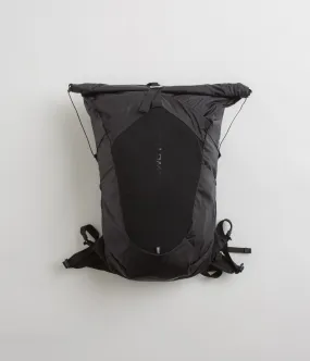 Salomon Black ACS 20L Day Pack - High-Quality Lightweight Design