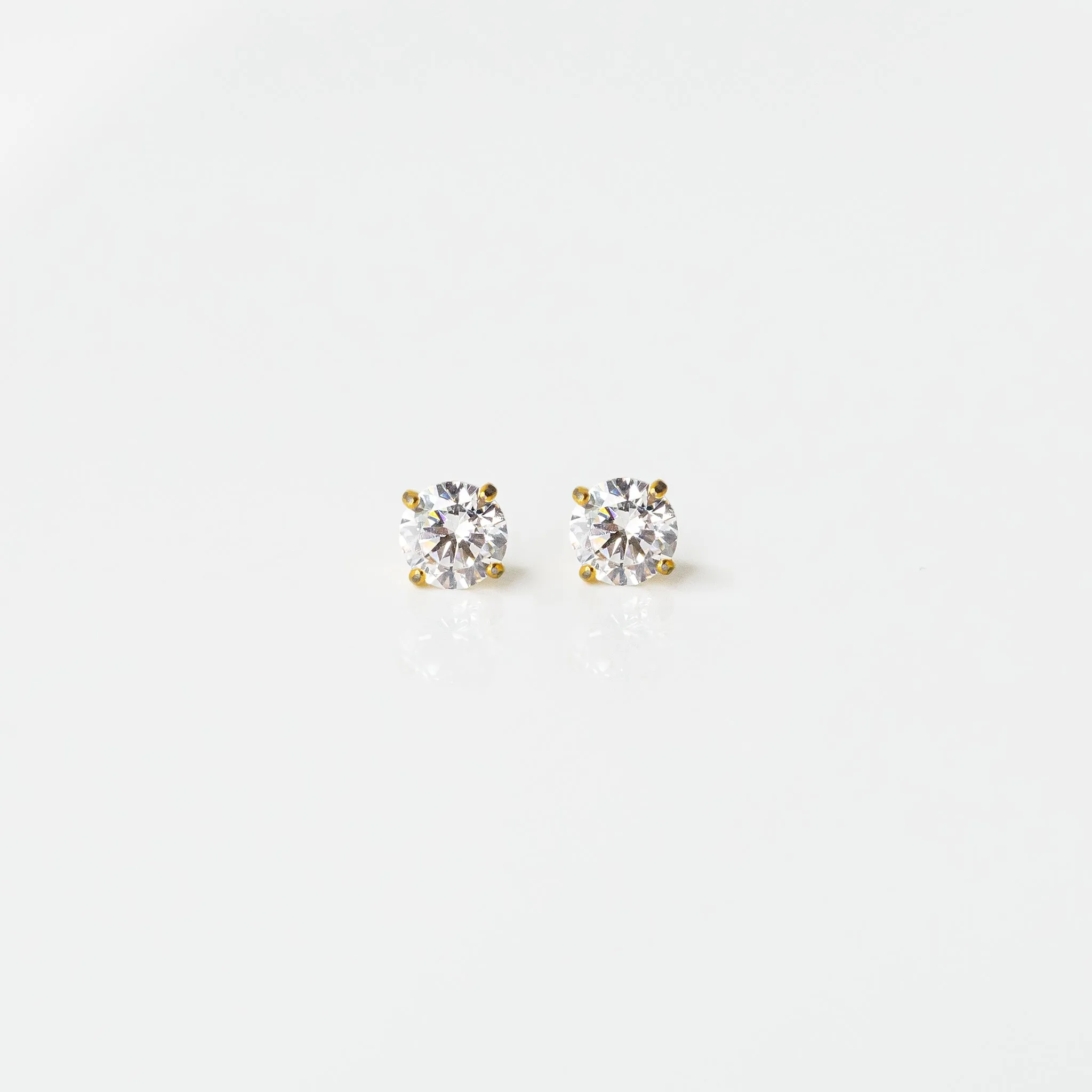 Solitaire Flat Back Sleeper Earrings Set