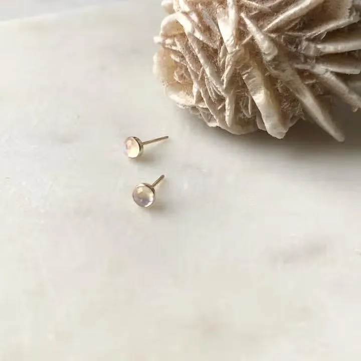 Token Jewelry Rainbow Moonstone Studs